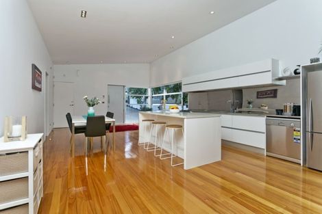 Photo of property in 16c Charmaine Road, Torbay, Auckland, 0630