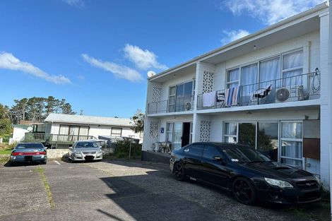 Photo of property in 40 West Coast Road, Glen Eden, Auckland, 0602