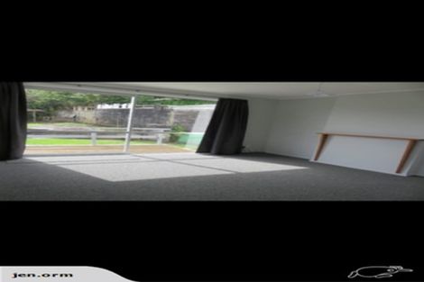 Photo of property in 1 Oawai Place, Marfell, New Plymouth, 4310