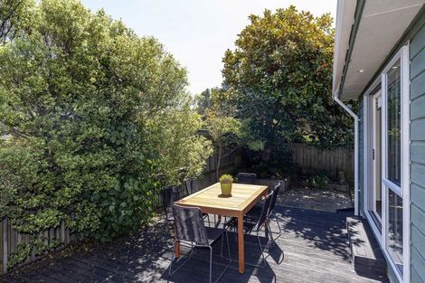 Photo of property in 131 Renown Road, Raumati South, Paraparaumu, 5032