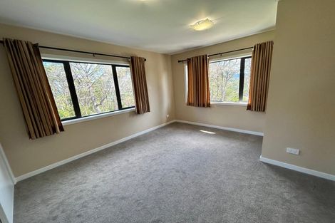 Photo of property in 300 Sturges Road, Henderson Valley, Auckland, 0612