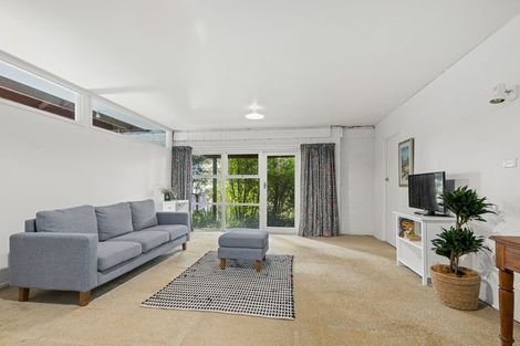 Photo of property in 18 Mayfair Crescent, Mairangi Bay, Auckland, 0630