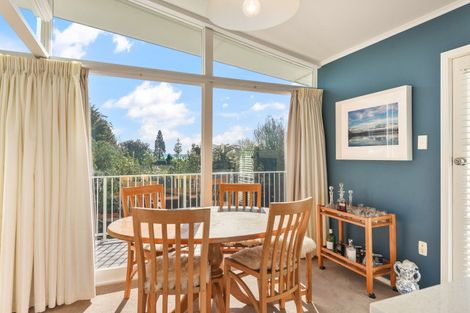 Photo of property in 2 Highfield Place, Lynmore, Rotorua, 3010
