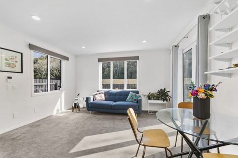 Photo of property in 25 Omar Street, Khandallah, Wellington, 6035