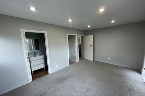 Photo of property in 89 Exmouth Road, Northcote, Auckland, 0627