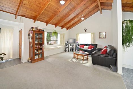 Photo of property in 170b Aviemore Drive, Highland Park, Auckland, 2010