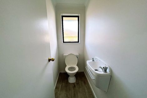 Photo of property in 15 Farnham Close, Rototuna North, Hamilton, 3210