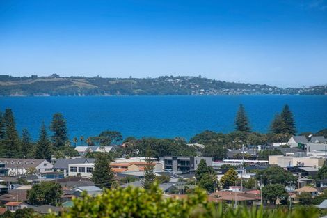 Photo of property in 12 Ascot Way, Orewa, 0931