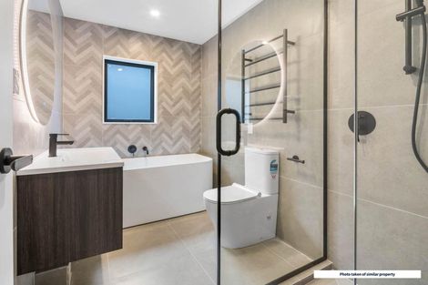 Photo of property in 43 Puhikawa Street, Massey, 0614