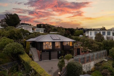 Photo of property in 100 Mount Pleasant Road, Mount Pleasant, Christchurch, 8081