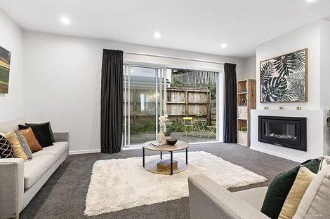 Photo of property in 56e Nicholson Road, Khandallah, Wellington, 6035