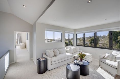 Photo of property in 50 Iona Road, Havelock North, 4130