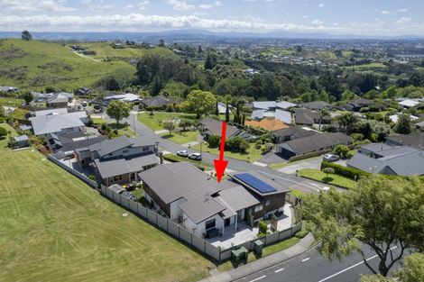 Photo of property in 1 Holcombrooke Lane, Welcome Bay, Tauranga, 3175