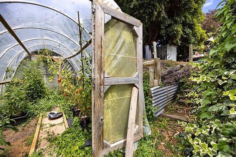 Photo of property in 68 Stanners Street, Eltham, 4322