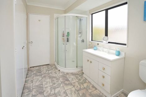 Photo of property in 42 Dixon Road, Fitzroy, Hamilton, 3206