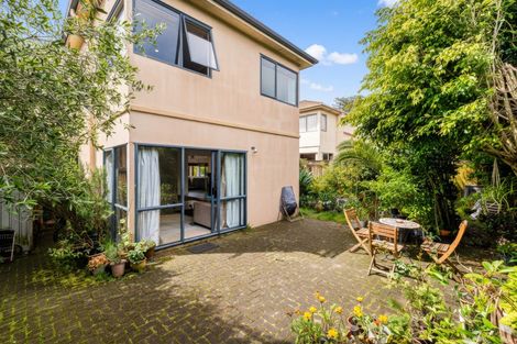 Photo of property in 45a Redoubt Road, Goodwood Heights, Auckland, 2105