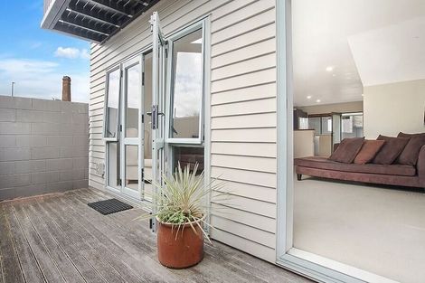 Photo of property in 4h Wilkins Street, Freemans Bay, Auckland, 1011