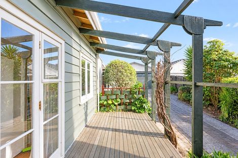Photo of property in 12 Devon Street, Glenholme, Rotorua, 3010