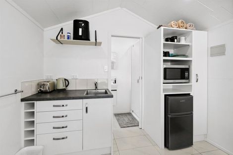 Photo of property in 4 Shearer Drive, Oakura, 4314