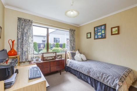 Photo of property in 12 Fraser Court, Roslyn, Palmerston North, 4414