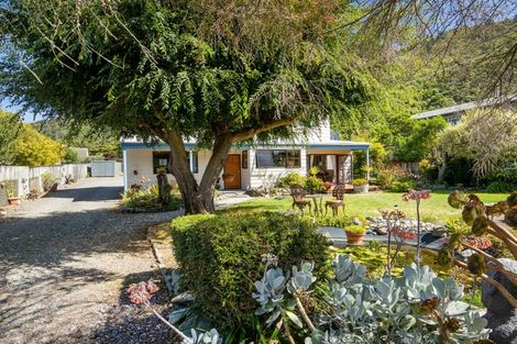 Photo of property in 301 Rarangi Beach Road, Rarangi, Blenheim, 7273