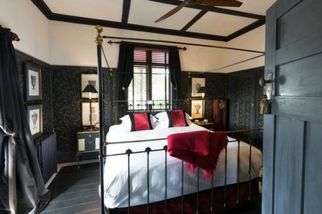 Photo of property in 1 Robertson Street, Russell, 0202