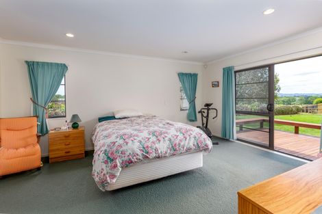 Photo of property in 112 Butcher Road, Pukekohe, 2120