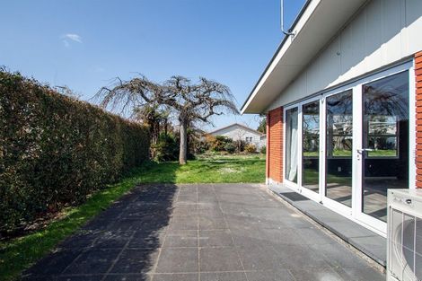 Photo of property in 38 Queen Street, Cambridge, 3434