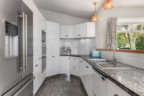 Photo of property in 28 Cleveland Street, Edgeware, Christchurch, 8013