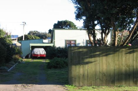 Photo of property in 7 The Avenue, Otaki Beach, Otaki, 5512