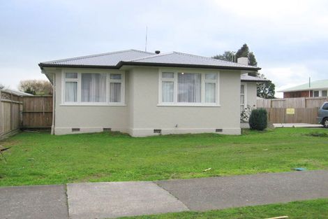 Photo of property in 653 Featherston Street, Roslyn, Palmerston North, 4414