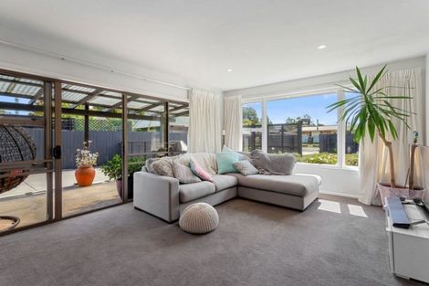 Photo of property in 16 Erica Street, Papanui, Christchurch, 8053