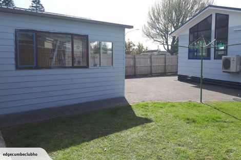 Photo of property in 16 Matipo Place, Edgecumbe, 3120