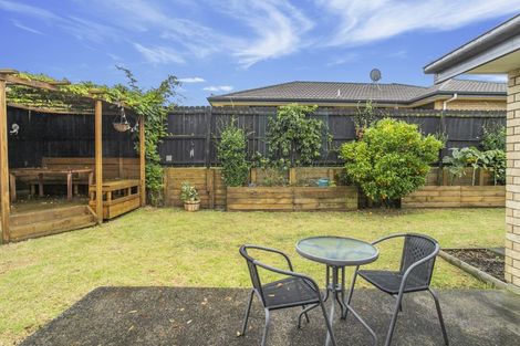 Photo of property in 34 Cyclamen Road, Mangere, Auckland, 2022