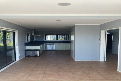 Photo of property in 27 Eskdale Road, Papakowhai, Porirua, 5024