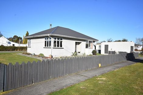 Photo of property in 9 Ossian Street, Milton, 9220