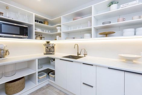 Photo of property in 20 Salisbury Crescent, Wallaceville, Upper Hutt, 5018