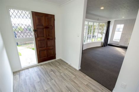 Photo of property in 8 Gibbs Drive, Woodend, 7610