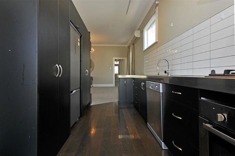 Photo of property in 61 Te Wharepouri Street, Berhampore, Wellington, 6023