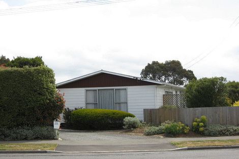 Photo of property in 488 Mairehau Road, Parklands, Christchurch, 8083