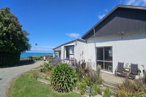 Photo of property in 347 Waimate Highway, Saint Andrews, Timaru, 7971