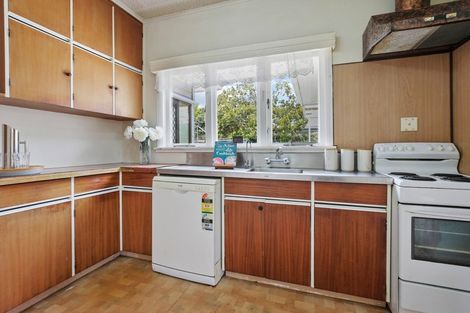 Photo of property in 10 Vectis Road, Hillcrest, Hamilton, 3216