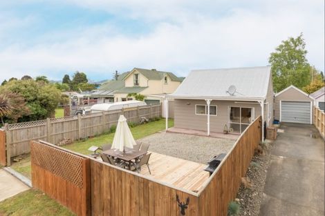 Photo of property in 10b Windlesham Place, Wakefield, 7025