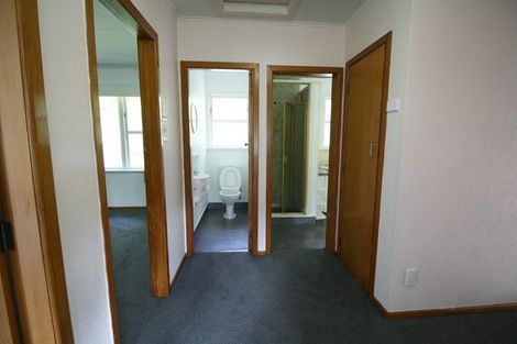 Photo of property in 10 Kamla Way, Khandallah, Wellington, 6035