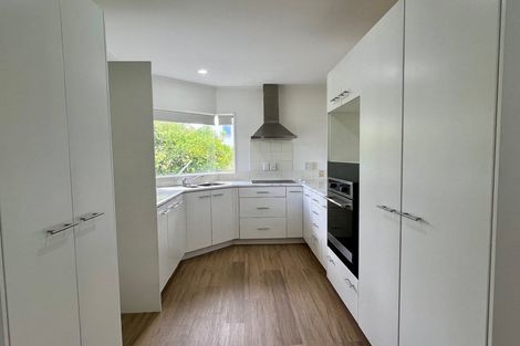 Photo of property in 1/9 Dana Place, Somerville, Auckland, 2014