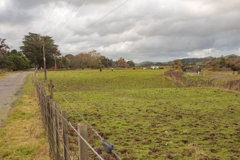 Photo of property in 100 Newman Road, Eketahuna, 4900
