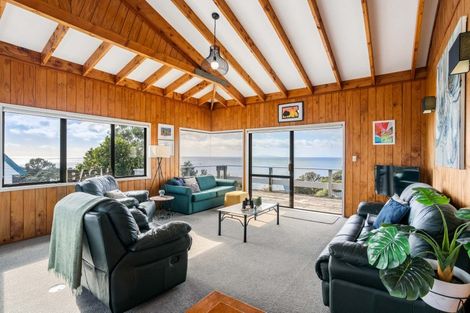Photo of property in 409 Onemana Drive, Onemana, Whangamata, 3691