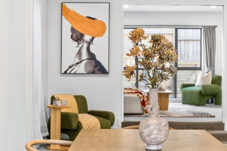 Photo of property in 10 Sophie Lane, Henderson, Auckland, 0612