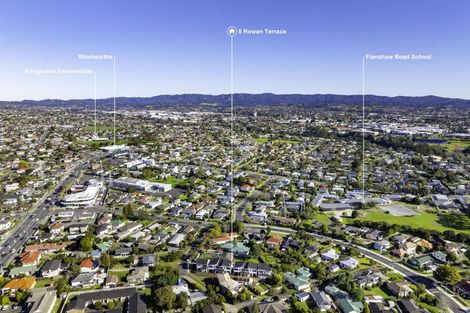 Photo of property in 8a Rowan Terrace, Te Atatu South, Auckland, 0610