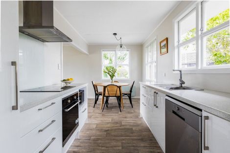 Photo of property in 8 Salisbury Avenue, Tamatea, Napier, 4112